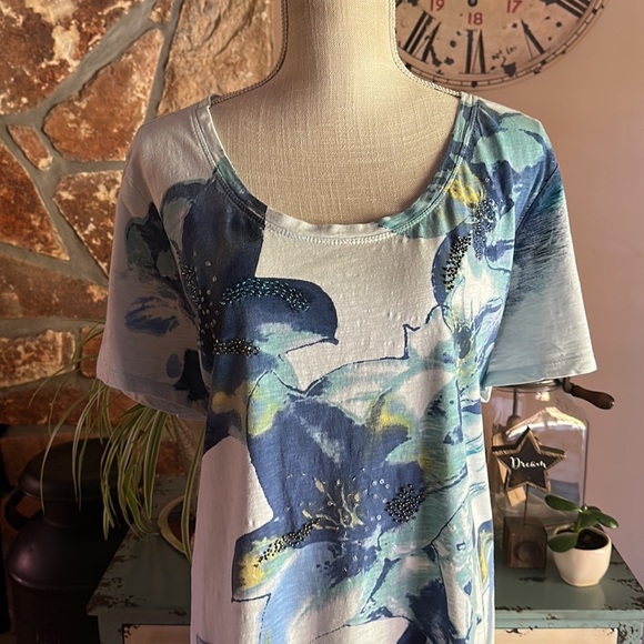 WOMEN’S Style & Co Short Sleeve Water Color Floral Tee Size 3X White and Blue - Picture 2 of 10